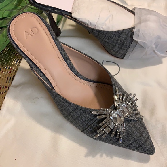 Holiday Mule Heels - Picture 4 of 11